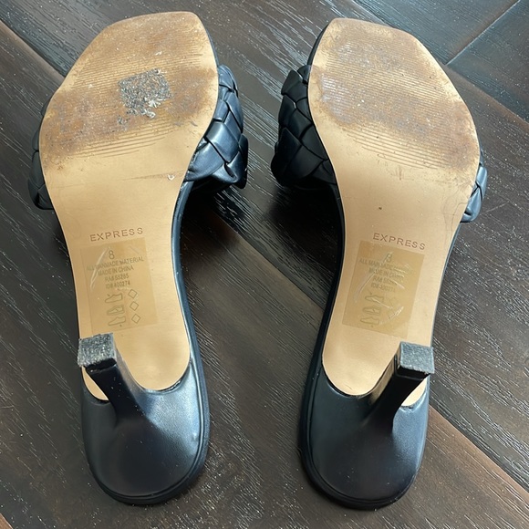 Express Sandals in Black - Picture 4 of 7
